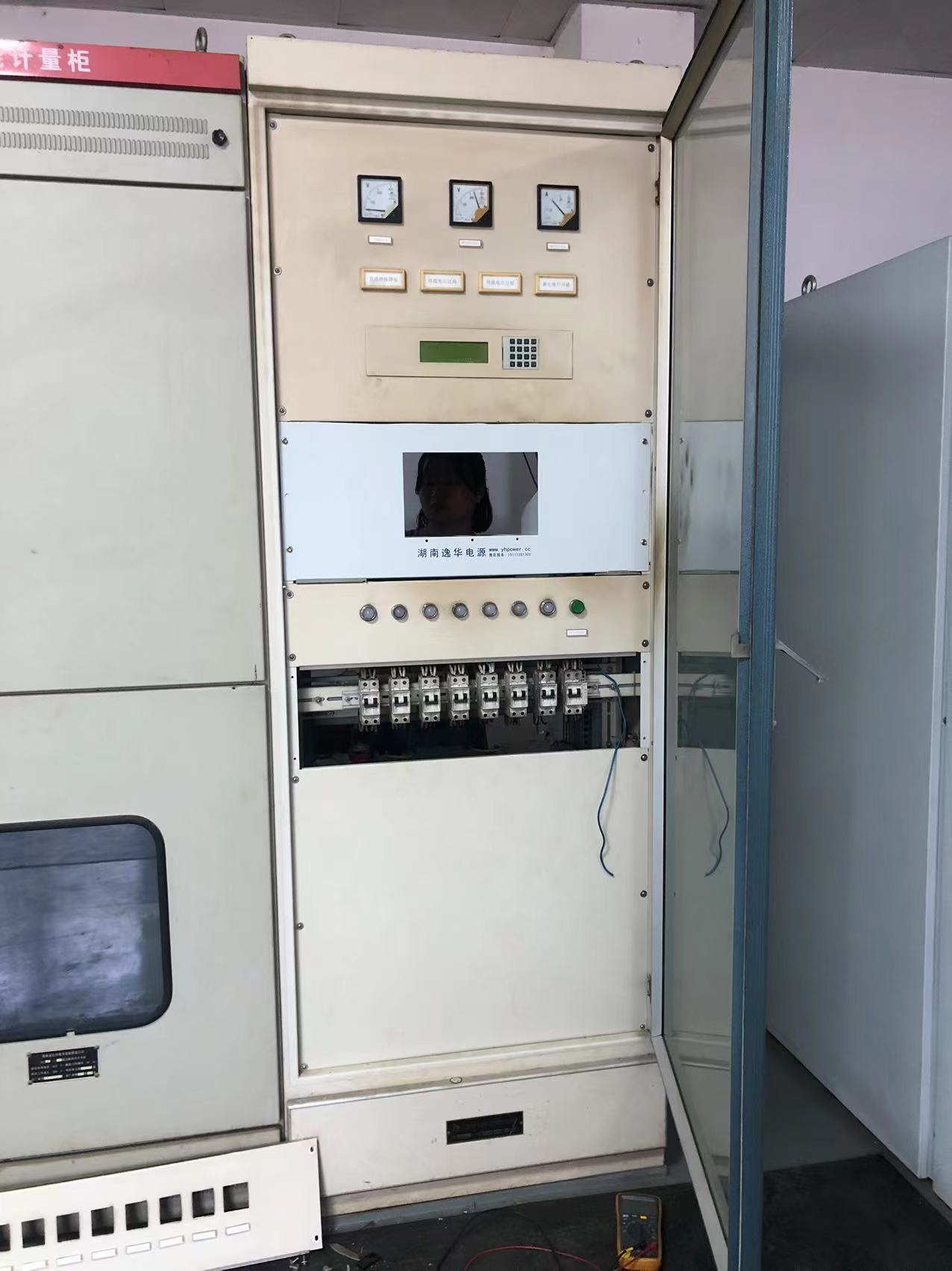 直流屏改造中pg 直流屏改造中pg