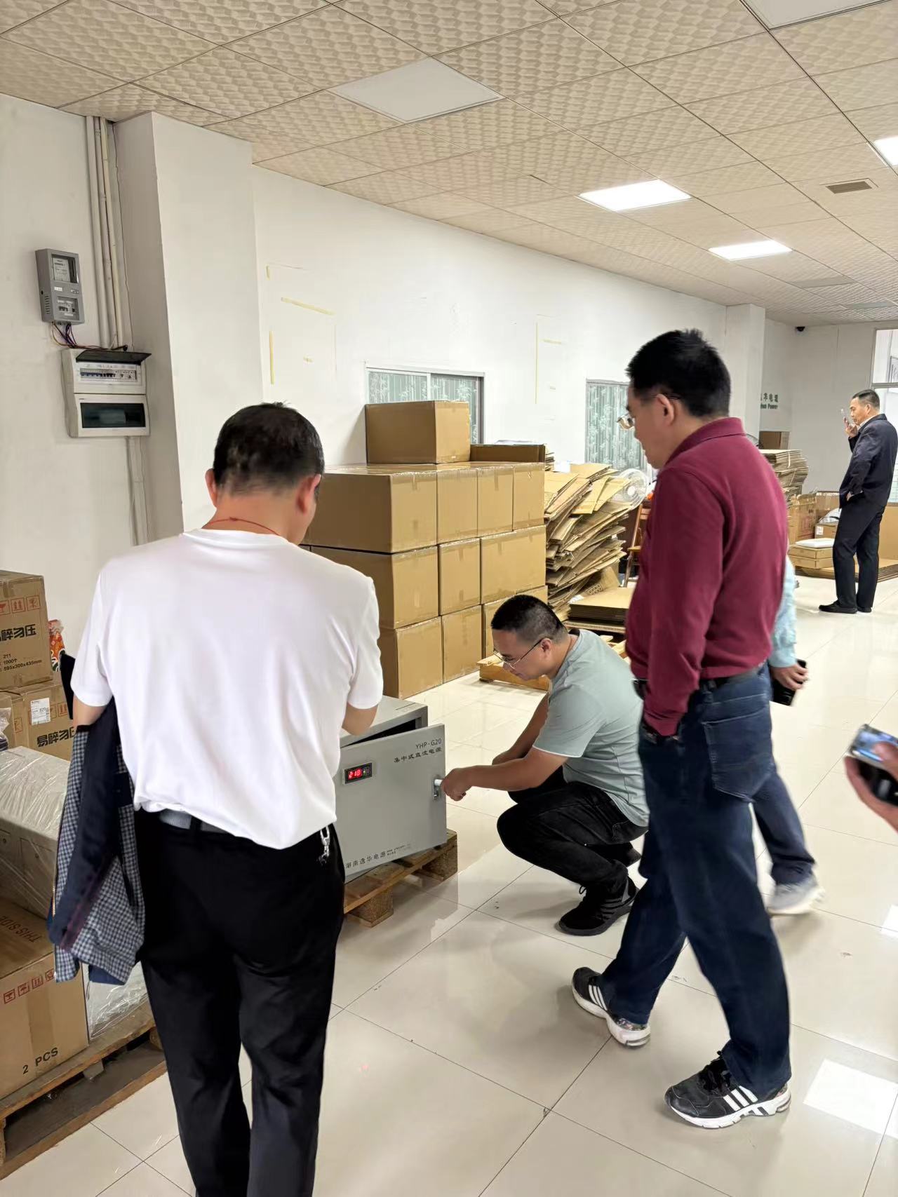 参观YHP-G20集中式直流电源 参观YHP-G20集中式直流电源